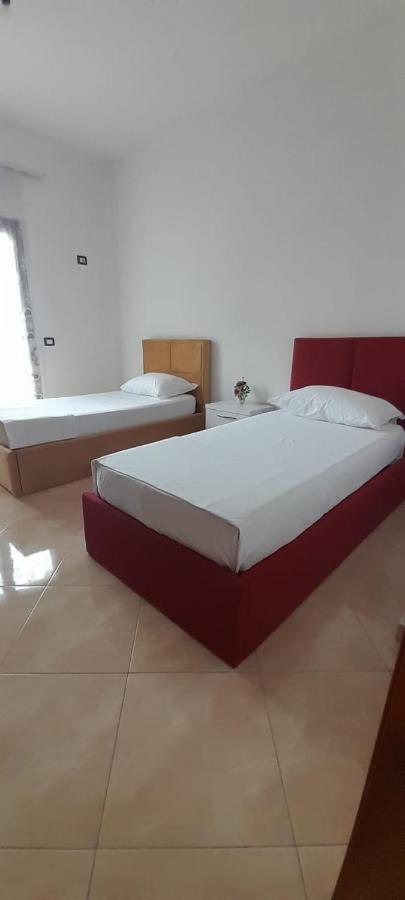 Casa Intera La Paghi Come Una Camera The Home With The Price Of A Room Durrës 外观 照片
